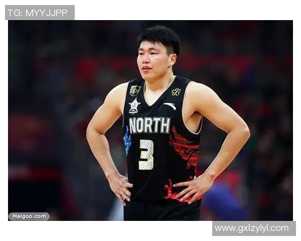 李根的篮球之路:从青涩少年到职业球员的奋斗历程与心路历程