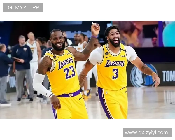 湖人对阵篮网比赛精彩回顾及最终比分分析10月10日赛事亮点