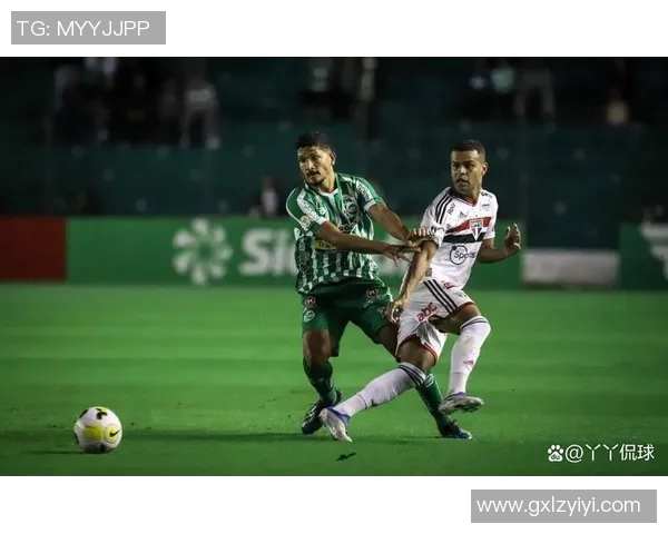 圣保罗与科林蒂巴的激烈对决展现巴西足球的魅力与激情